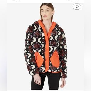 FP movement Jacquard Elevation Reversible